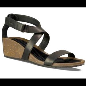 Teva Cabrillo leather strap wedge Sandal NWT